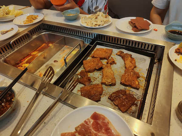 安杰思(688581):安杰思第三届董事会第二次会议决议